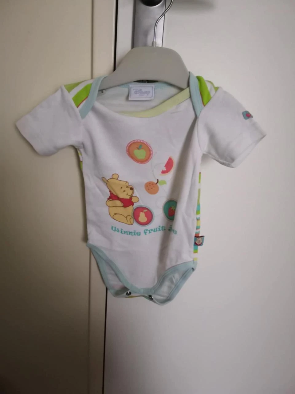 Set van 3 korte mouwen jongens lichaamsshirts 6 maanden (2 Disney + 1 Absorba) – photo 3